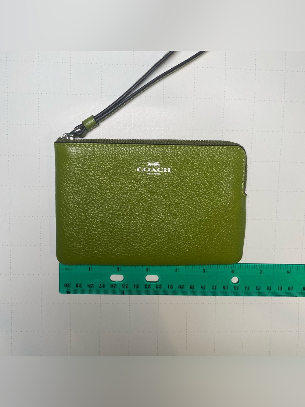 NWOT Coach Pebbled Leather Corner Zip Wristlet Wallet in Yellow Green - Picture 7 of 8